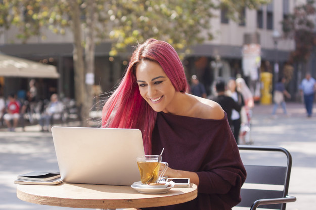 beautiful and happy businesswoman working in cafe 5558 9